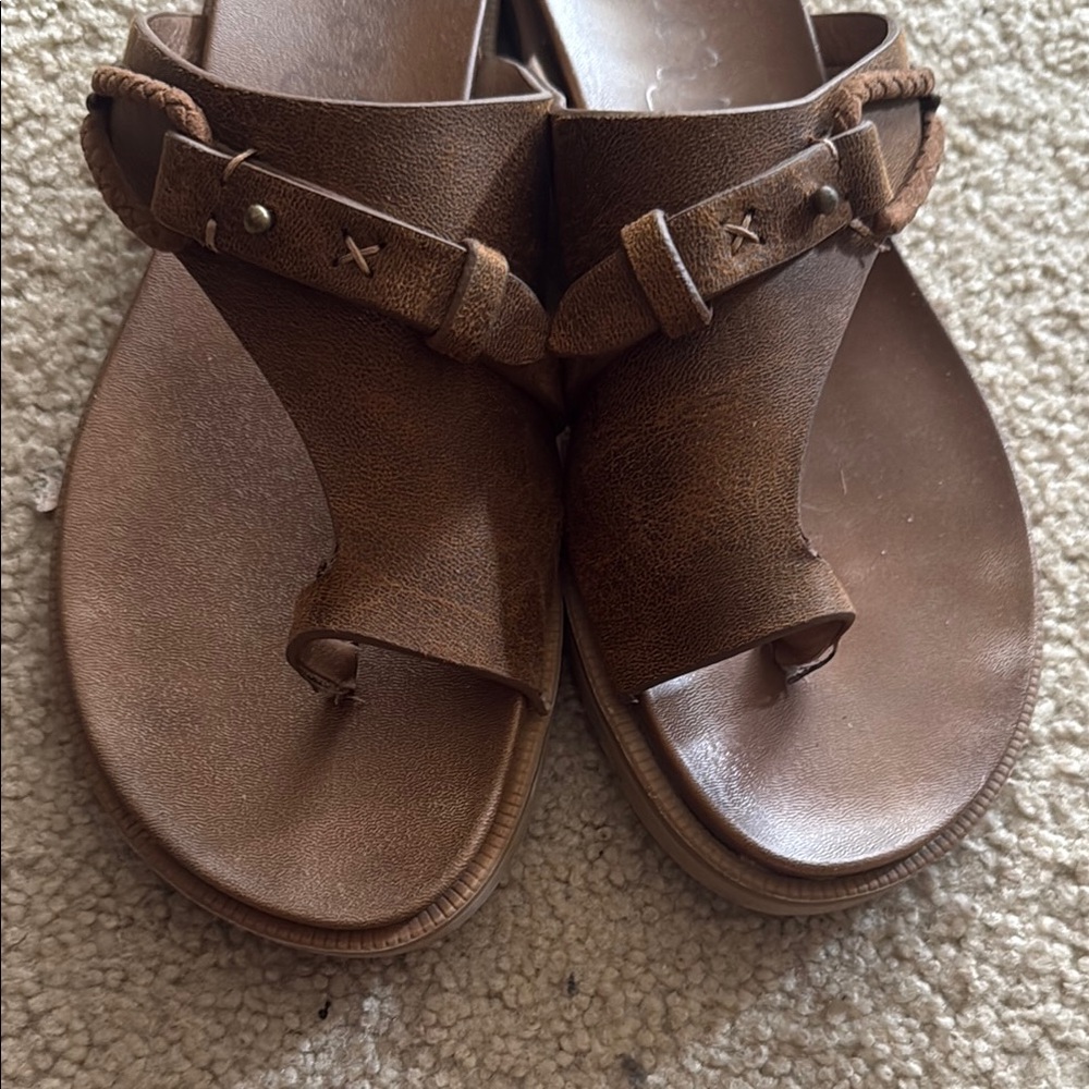 Very G Brown Leather Sandals - Picture 3 of 6